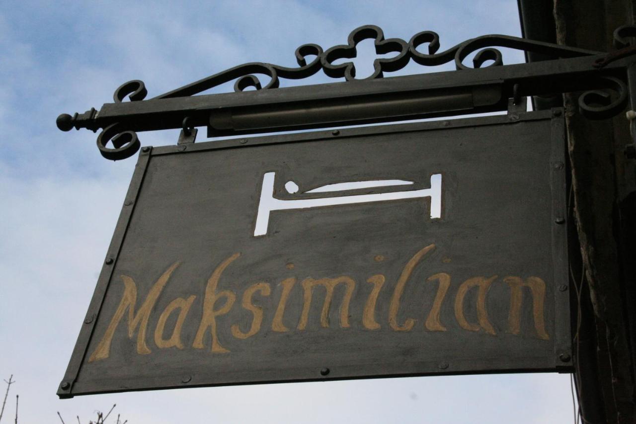 Maksimilian Osijek Bed & Breakfast エクステリア 写真